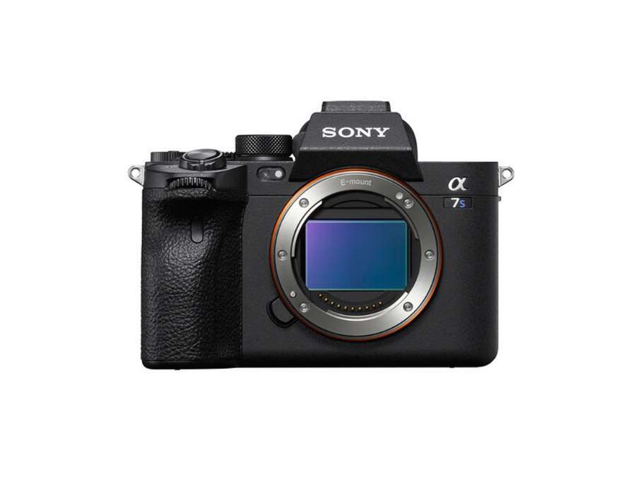 Which Camera Is Best for Low Light 1